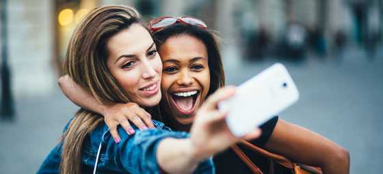 Facetune : l’ami des selfies