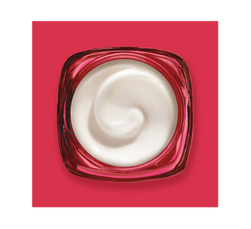 Image 6 of product L'Oréal Paris - Revitalift Triple Power LZR Day Moisturizer Face Cream with Vitamin C, Pro-Retinol + Hyaluronic Acid, 50 ml