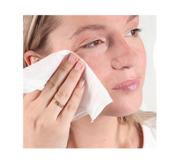 Image 3 of product Watier - Solution Express Suprême Micellar Cleansing Cloths, 56 units