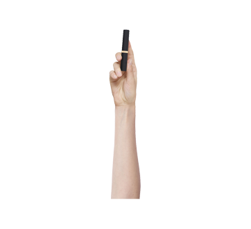 Image 9 of product L'Oréal Paris - Colour Riche Intense Volume Matte Lipstick, 1 unit Le Nude Admirable
