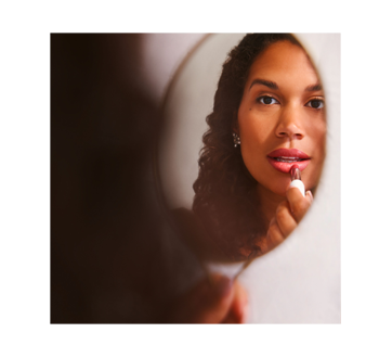 Image 7 of product Marcelle - Lip Loving Colour & Caring Oil-in-Stick Lipstick, 3 g Winning Gold