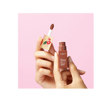 Image 4 du produit Clarins - Huile Confort Intense pour les lèvres collection Camélia, 7 ml