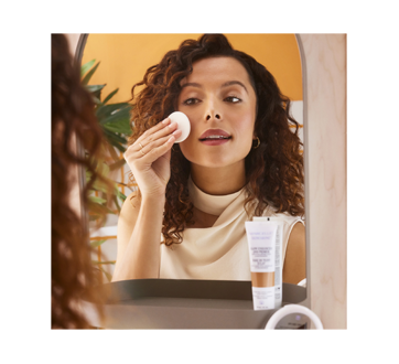 Image 5 du produit Marcelle - Skincaring Base de teint éclat et hydratante avec acide hyaluronique, 30 ml, Universel
