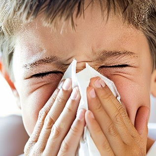 Comment savoir si mon enfant souffre d’allergies saisonnières?