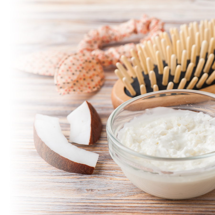 Cheveux : on dit oui à l’huile de coco!