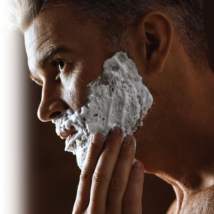 Mousse et gel de rasage pour homme : les bons choix