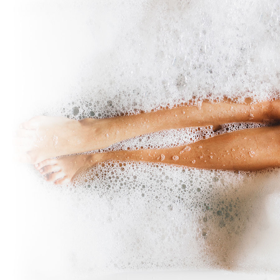 5 benefits of a hot bath