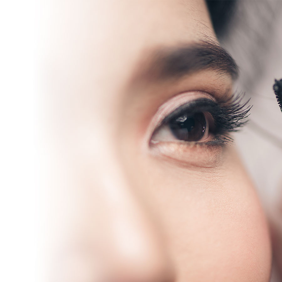 Mascara 101: our top tips for dreamy lashes