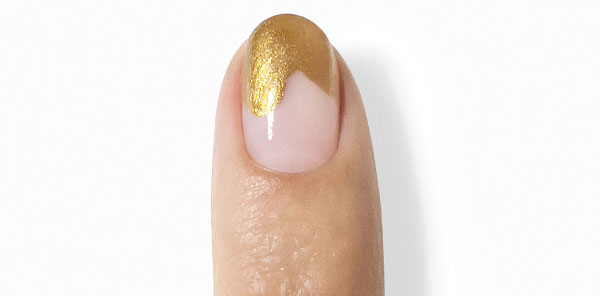 Step 2: Apply the gold polish