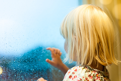 Jouer avec la buée et la pluie :