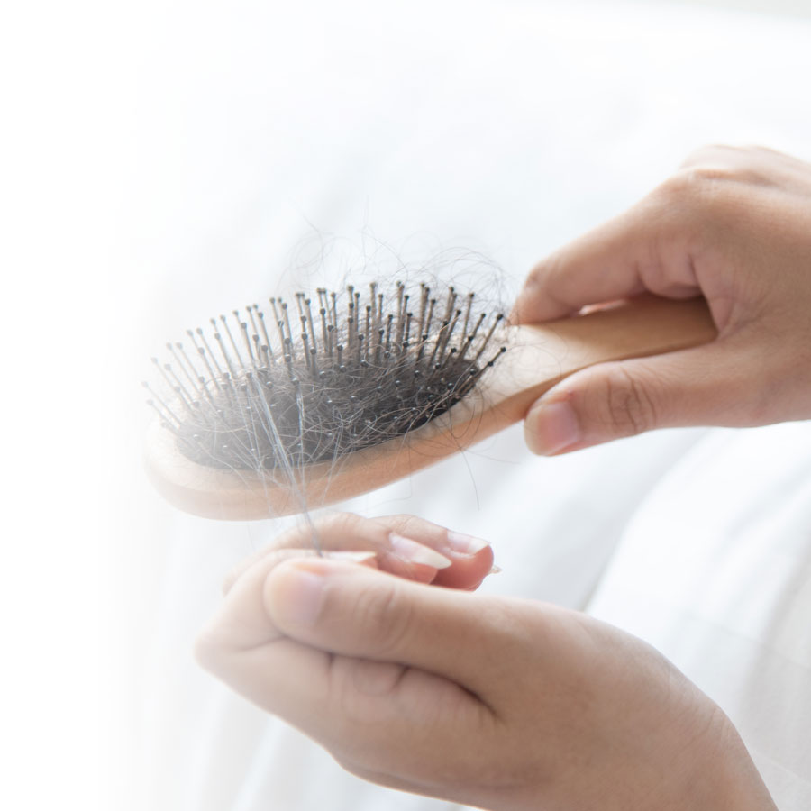 La chute des cheveux après l’accouchement