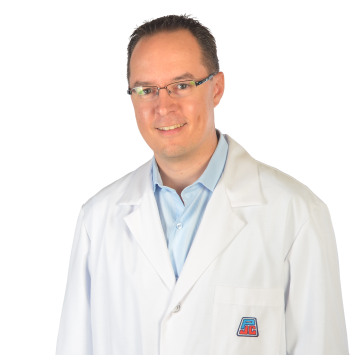 Philippe Tanguay, Pharmacien(ne) propriétaire