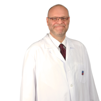 Germain Chartier, Pharmacien(ne) propriétaire